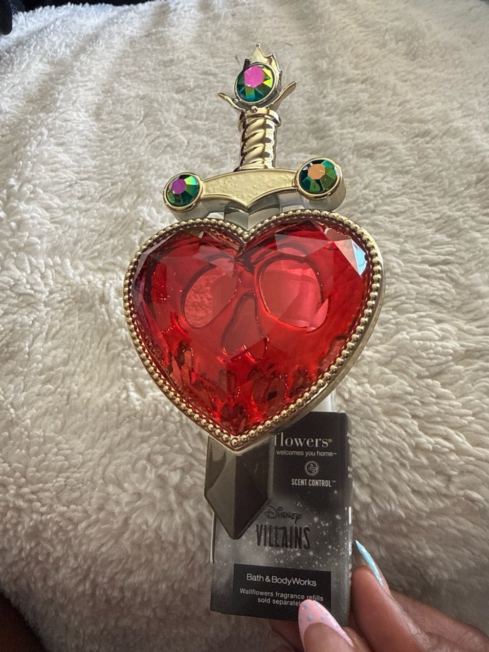 Bath & Body Works Wallflowers Plug-In Nightlight Disney Villains Heart/Dagger